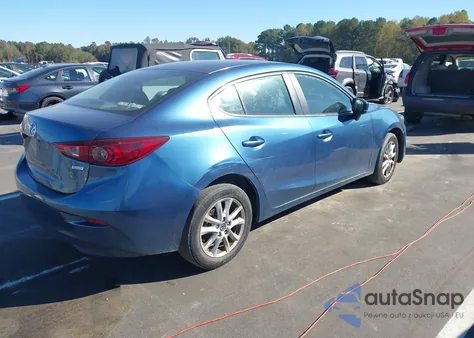 2018 Mazda Mazda3 Sport из США, поврежденный, VIN 3MZBN1U77JM181049